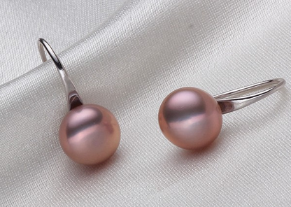 Freshwater pearl earrings