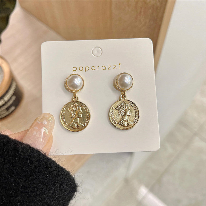 S925 Silver Needle Retro Style Pearl Earrings Simple Personality Earrings