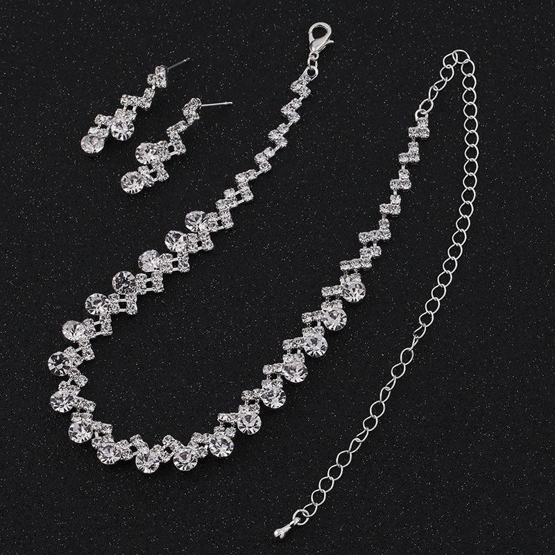 Silver Plated Claw Chain Rhinestone Hollow Lace Inlaid Pearl Earrings Necklace Jewelry