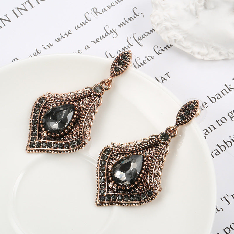 Fashionable Temperament Glass Jewelry Earrings Versatile Geometric Water Drop Diamond Earrings