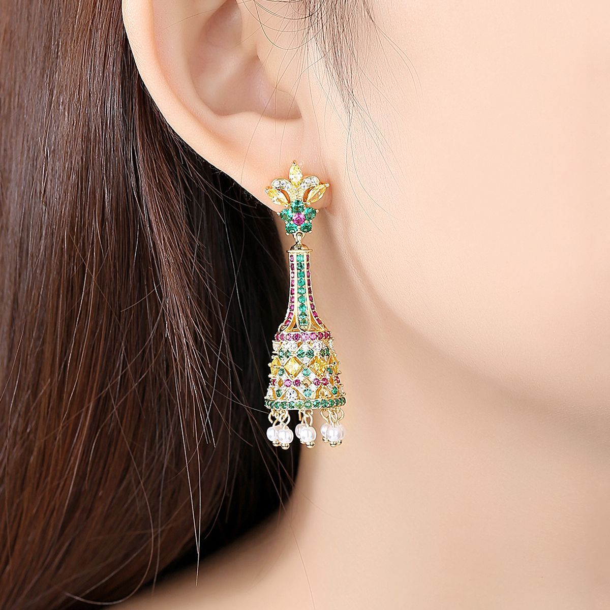 Jinse Jin Margin Earrings New Creative Retro Color Long Bells Pearl Female Palace Banquet Earrings Earrings