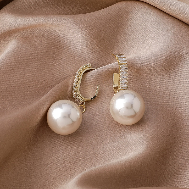 Vintage Metal Earrings Pearl Earrings Hong Kong Style Earrings