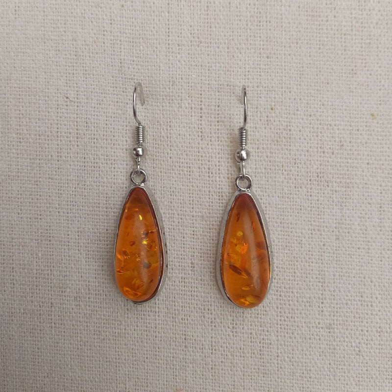 Two-piece imitation amber earrings and necklaces