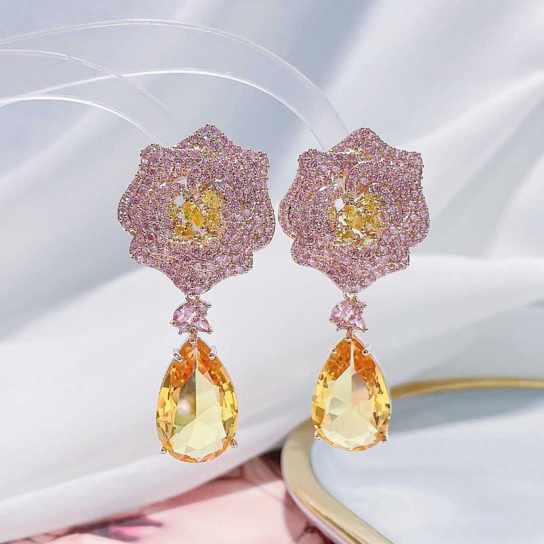 Three-dimensional Flower Earrings With Micro-inlaid Zircon