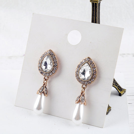 Water drop stud earrings