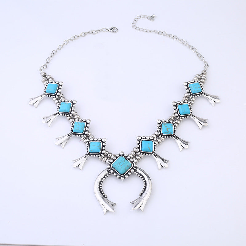 Horn Necklace Earrings Turquoise Alloy Set