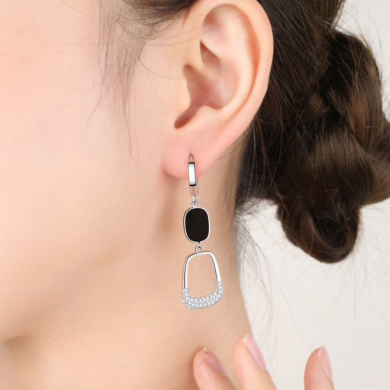 Hollow Out Diamond Inlaid Oval Earrings