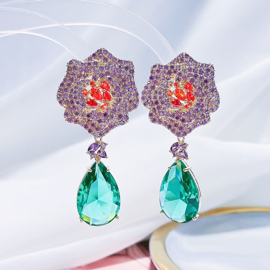 Three-dimensional Flower Earrings With Micro-inlaid Zircon