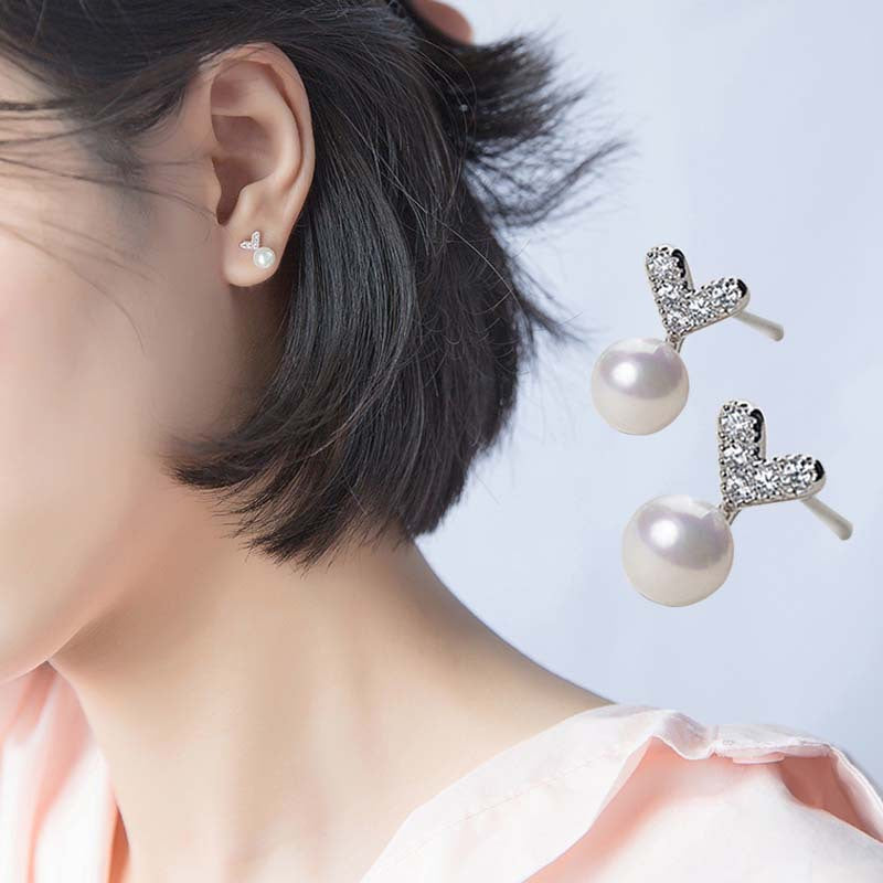 Pearl petal three-dimensional earrings