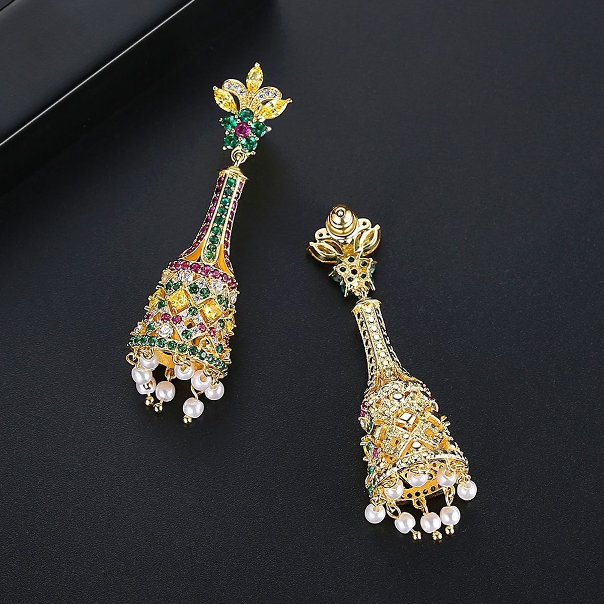 Jinse Jin Margin Earrings New Creative Retro Color Long Bells Pearl Female Palace Banquet Earrings Earrings