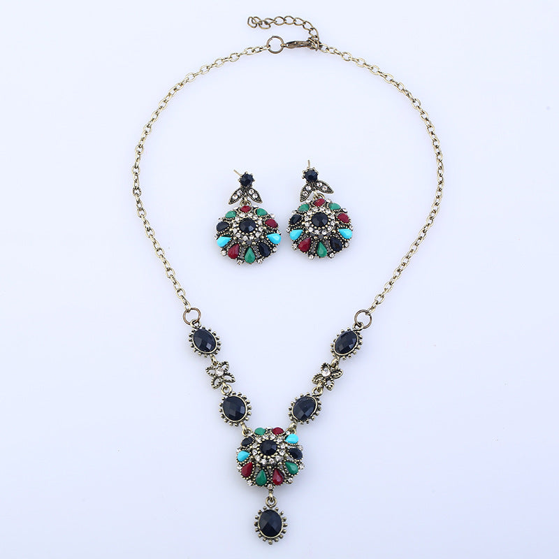 European And American Fashion Cool Classical Court Ethnic Style Earrings Jewelry Retro Necklace Set With Colorful Gems